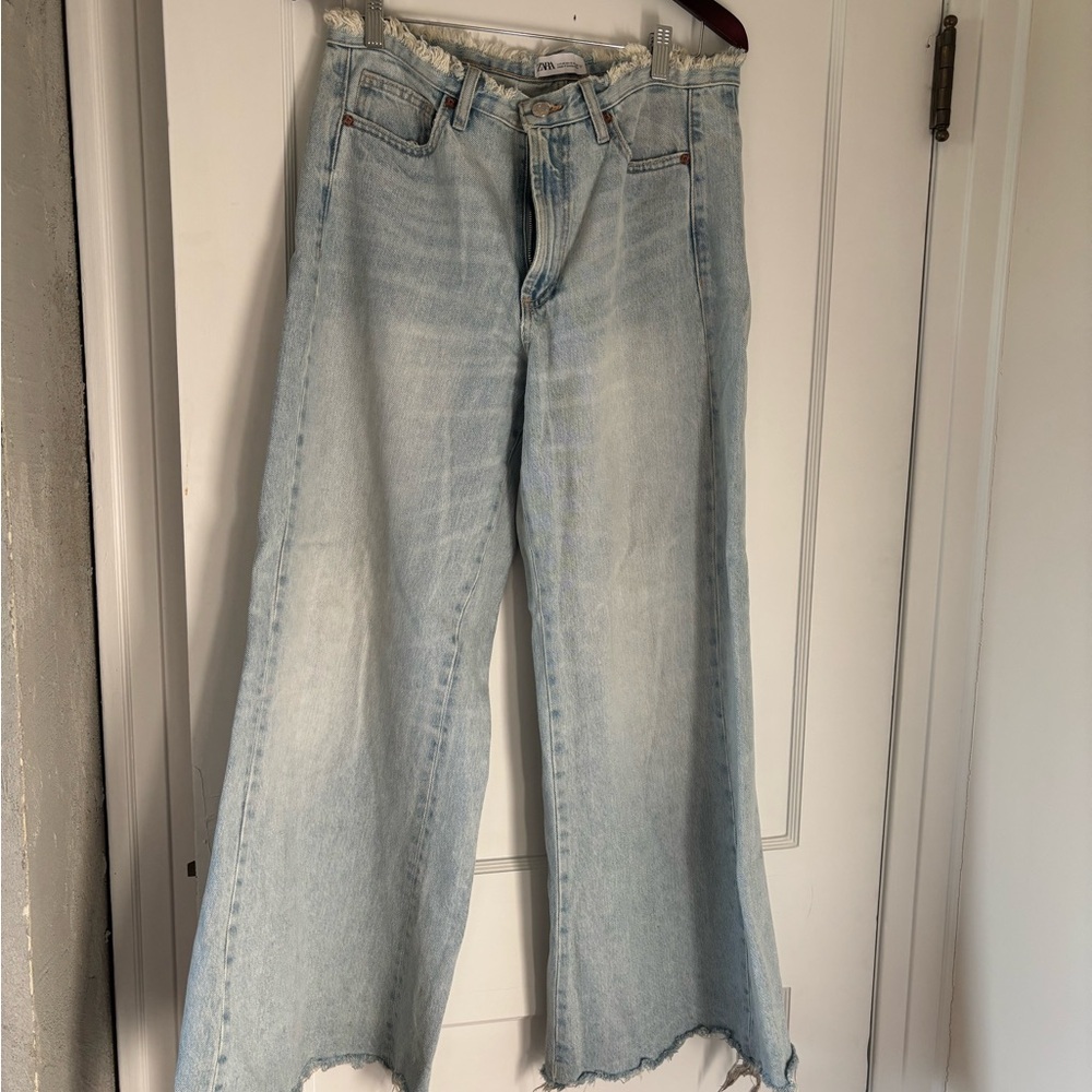 Light Blue Frayed Hem Women's Jeans